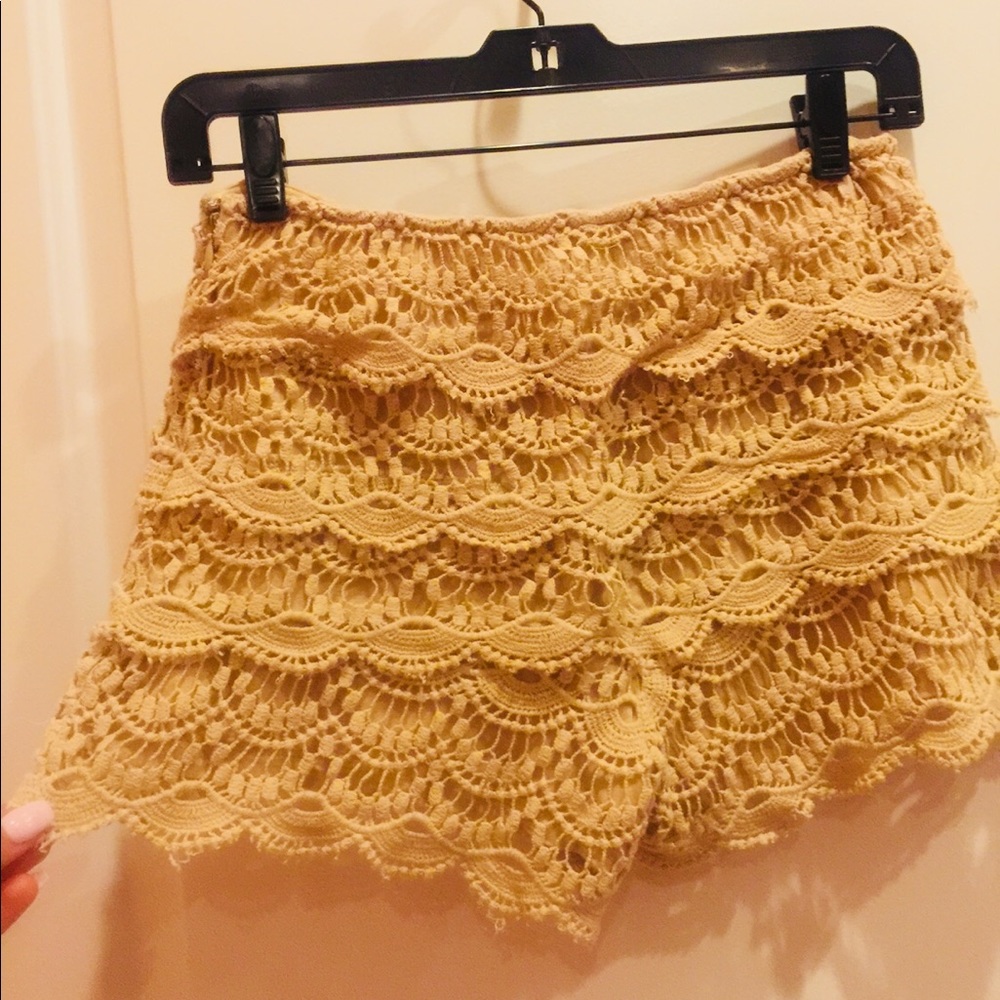 Shorts - Picture 3 of 3